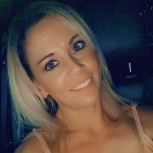 Meet your Posher, Carrie